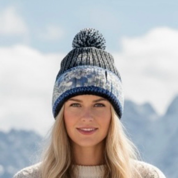mountain ladies & ewe Accessories - Mountain ladies & ewe handmade wool hat women Nordic blue black tan vintage